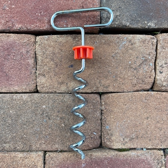 Intelli Leash Surface Lock Dog Tie-Out Stake - Picture 3 of 6